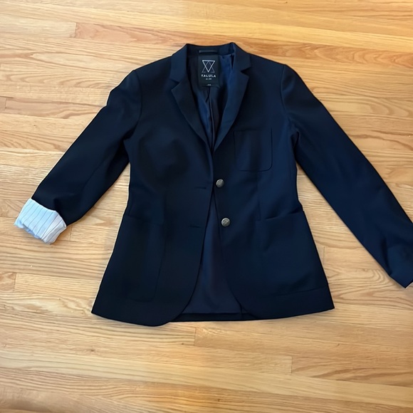 Aritzia Talula blazer - Picture 2 of 8